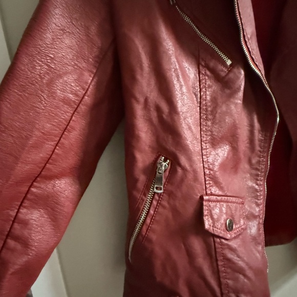 Stylish Red Designer Jacket - Picture 4 of 5